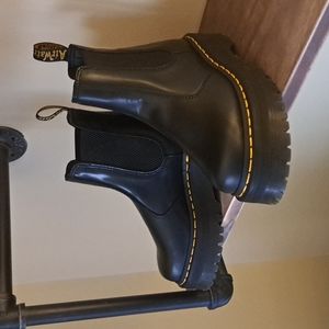 Dr. Martens, Chelsea, Quad, Black, Polished Smooth, Size 6, Boot.